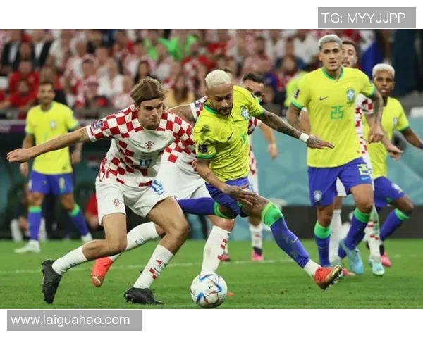 2018年巴西与克罗地亚激战回顾足球盛宴中的精彩瞬间与战术较量