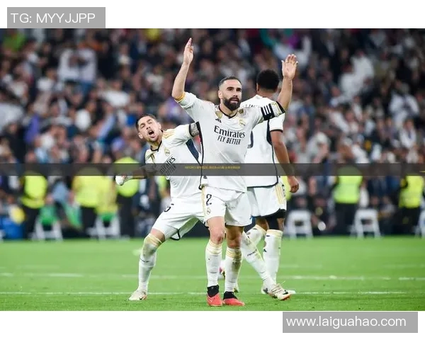 科隆主场迎战奥斯堡争夺德甲关键三分的激烈对决 科隆主场迎战奥斯堡争夺德甲关键三分的激烈对决