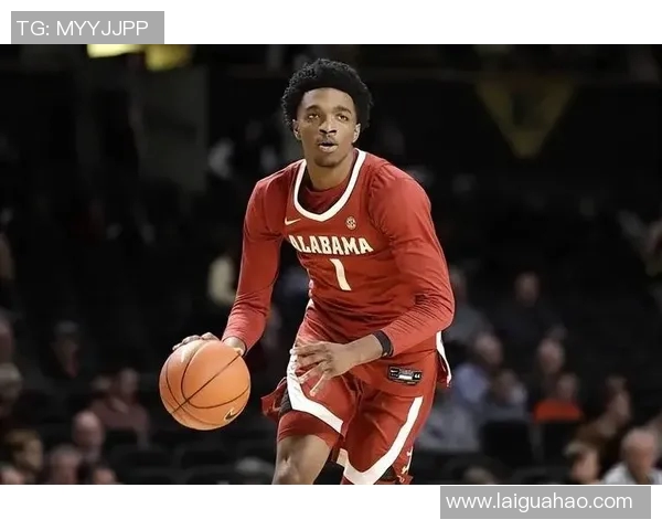 赫伯特琼斯的篮球之路与成长历程探析